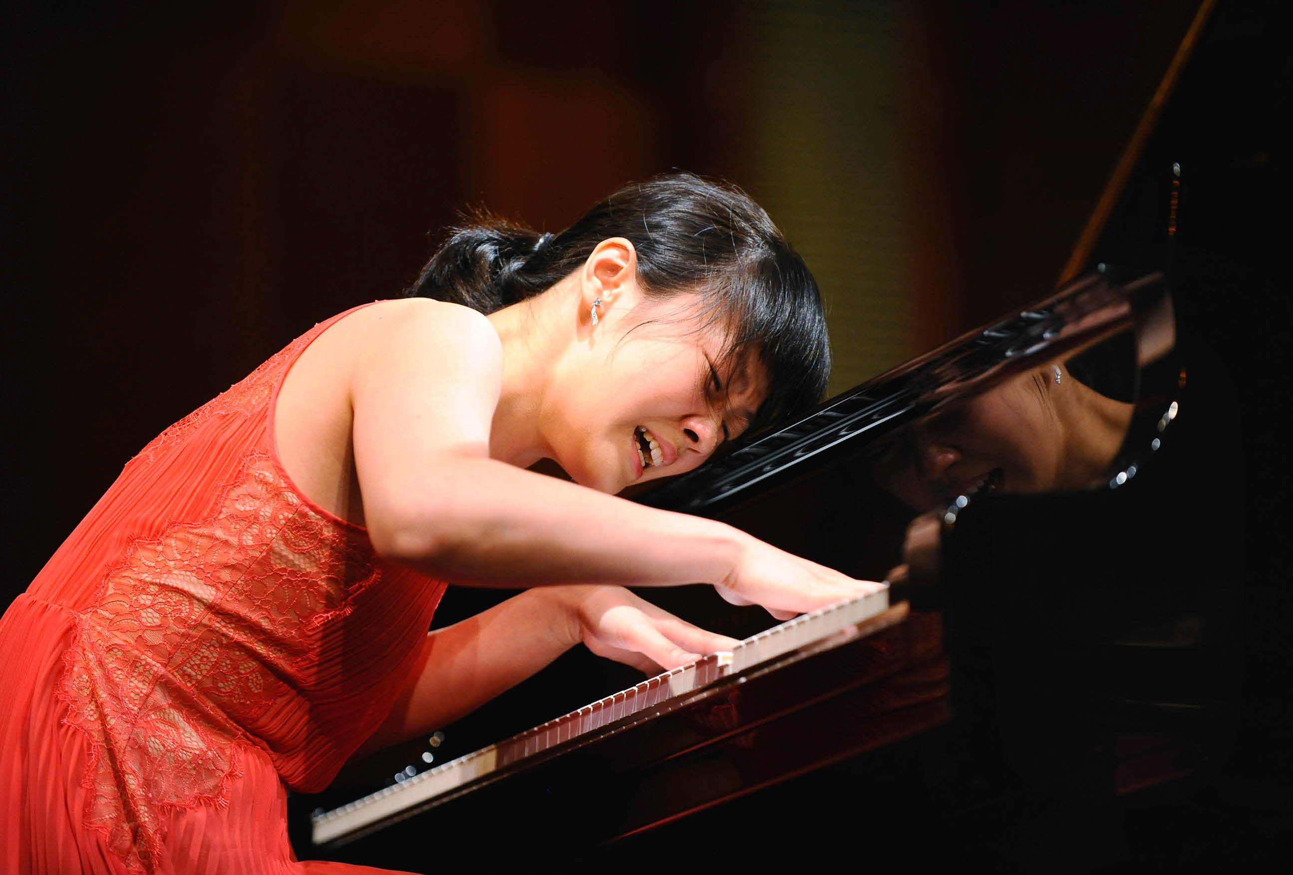 Fei-Fei performs Mozart in the 2013 Cliburn Competition