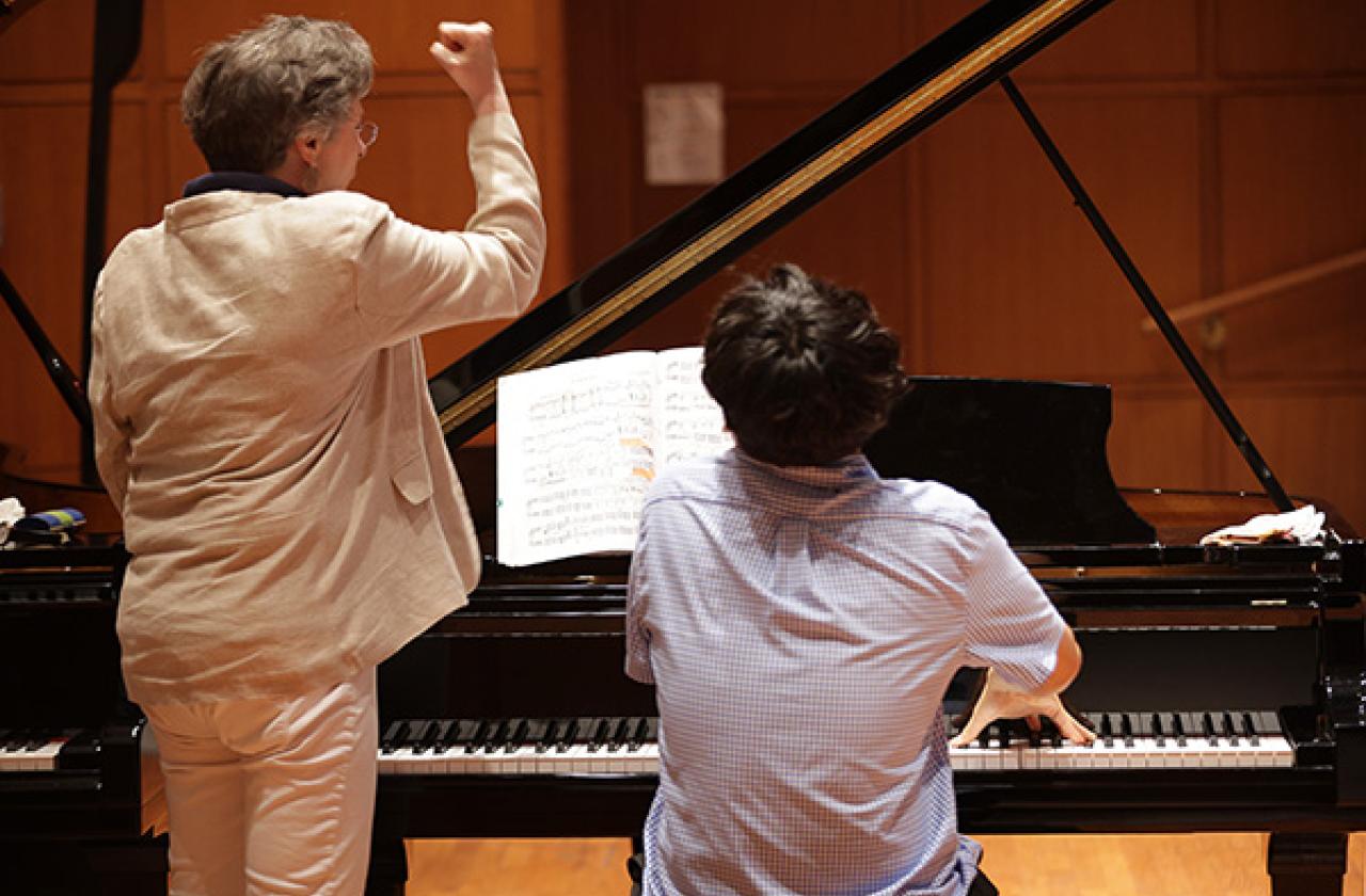 Janina Fialkowska teaches a masterclass at the 2023 Junior