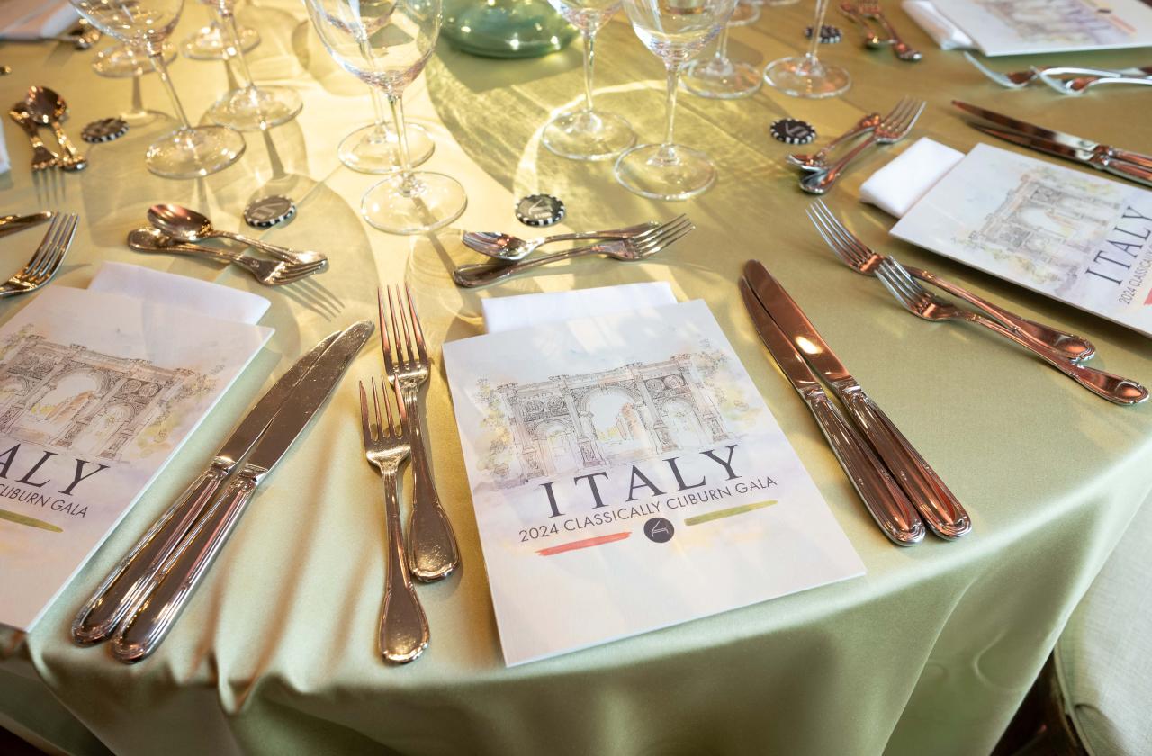 place setting at the Cliburn Gala